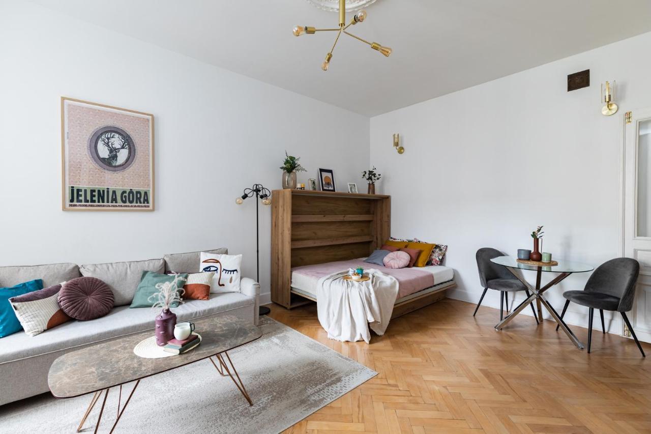 Superapart Krucza 47a * Varsavia